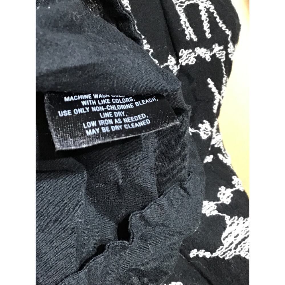 HD in Paris Black Embroidered Savane Tank Top - Picture 7 of 7